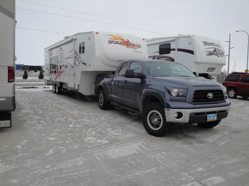 can you pull a fifth wheel with a toyota tundra #3