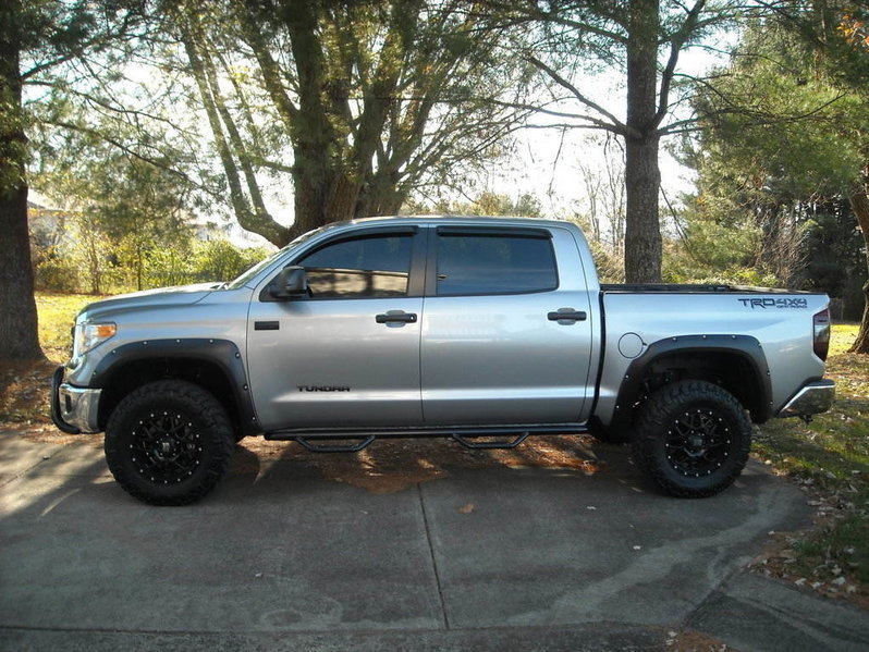 difference between toyota hilux and tundra #1
