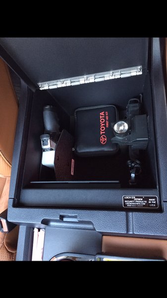 1794 Toyota Tundra >> Crew Max Center console storage | Toyota Tundra Forum 1794 Toyota Tundra >> Crew Max Center console storage | Toyota Tundra Forum