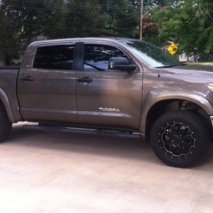 2013 Tundra Crewmax TSS Edition Pyrite Mica with black package