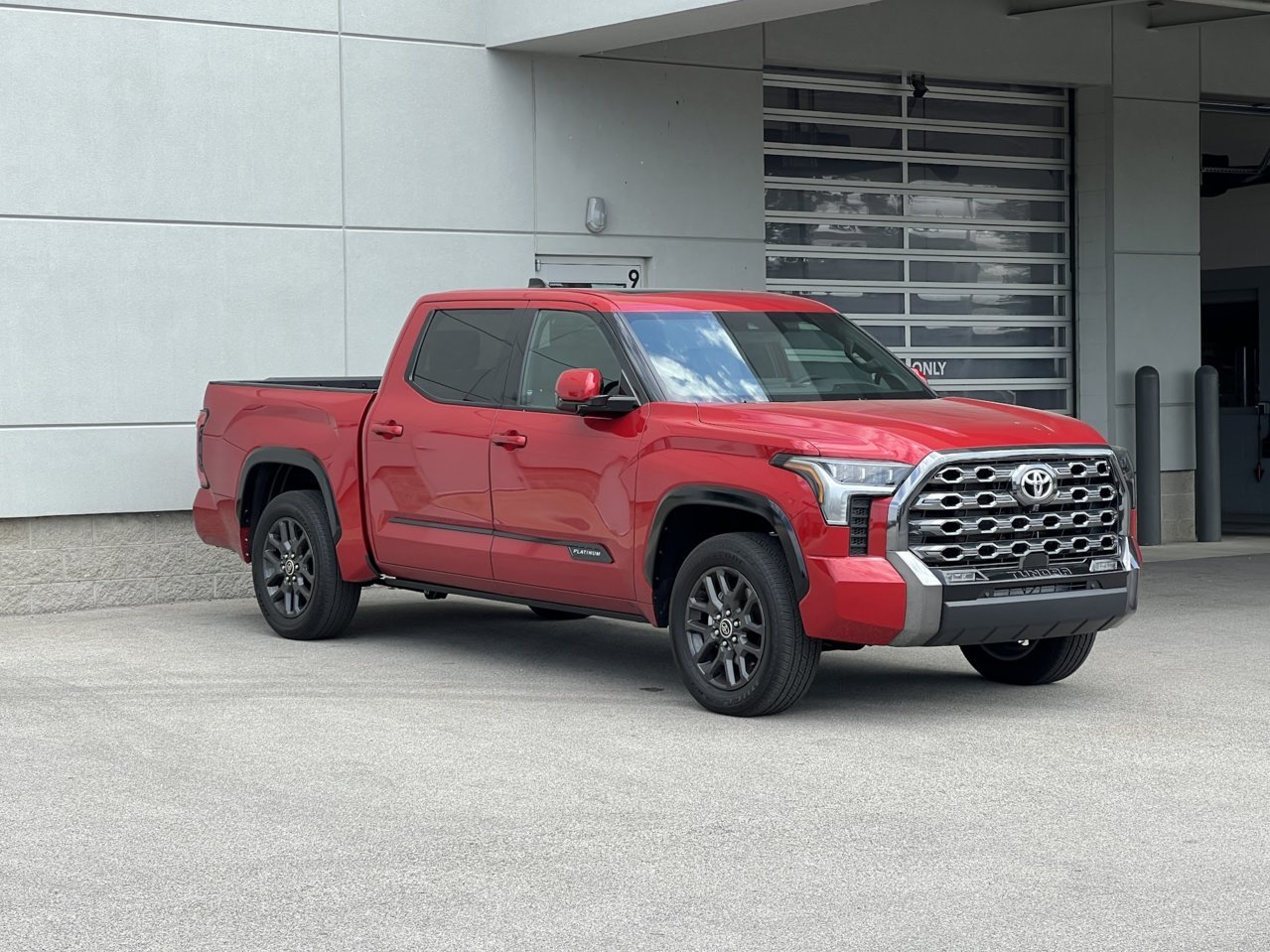 Platinum in Supersonic Red (IMG_2227.jpg) Toyota Tundra Forum